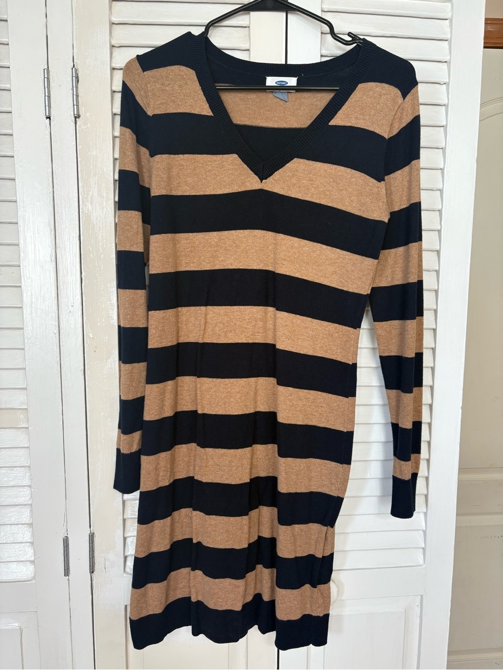 Striped V-Neck Long Sleeve Dress in Navy and Tan